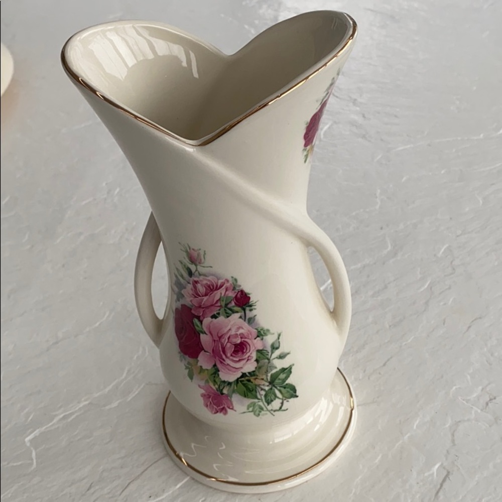 Floral vase hand rafted in England